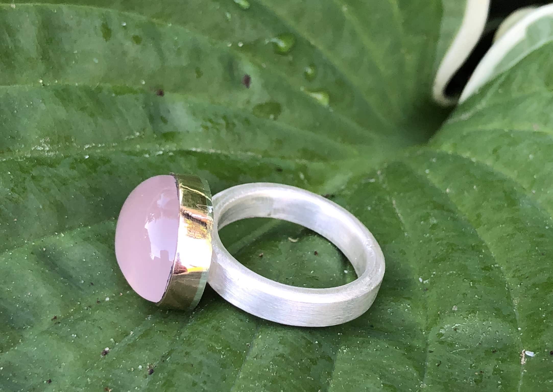 Rosenquarzring mit 14 Karat Rotgoldfassung – Bild 6