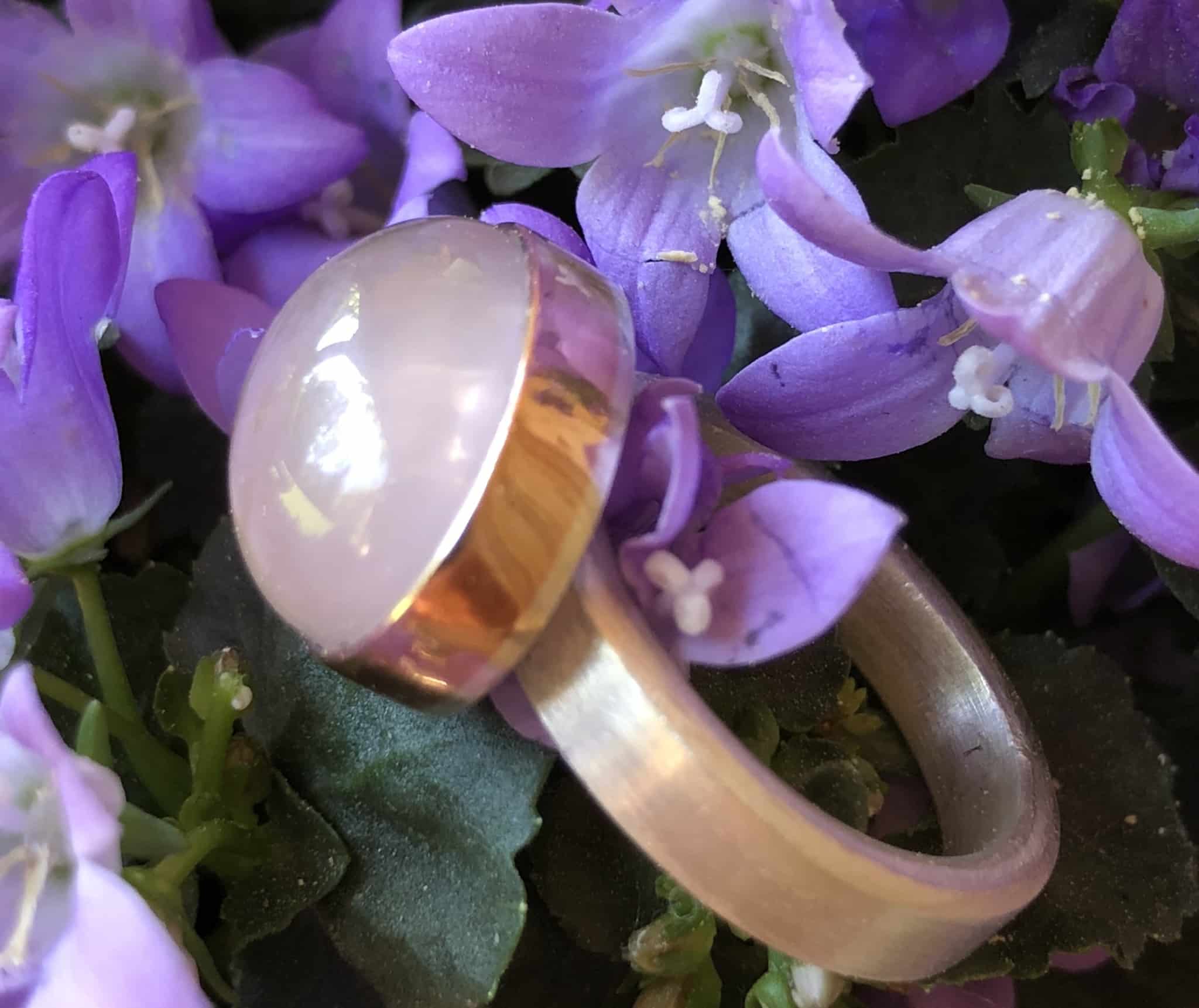 Rosenquarzring mit 14 Karat Rotgoldfassung – Bild 2