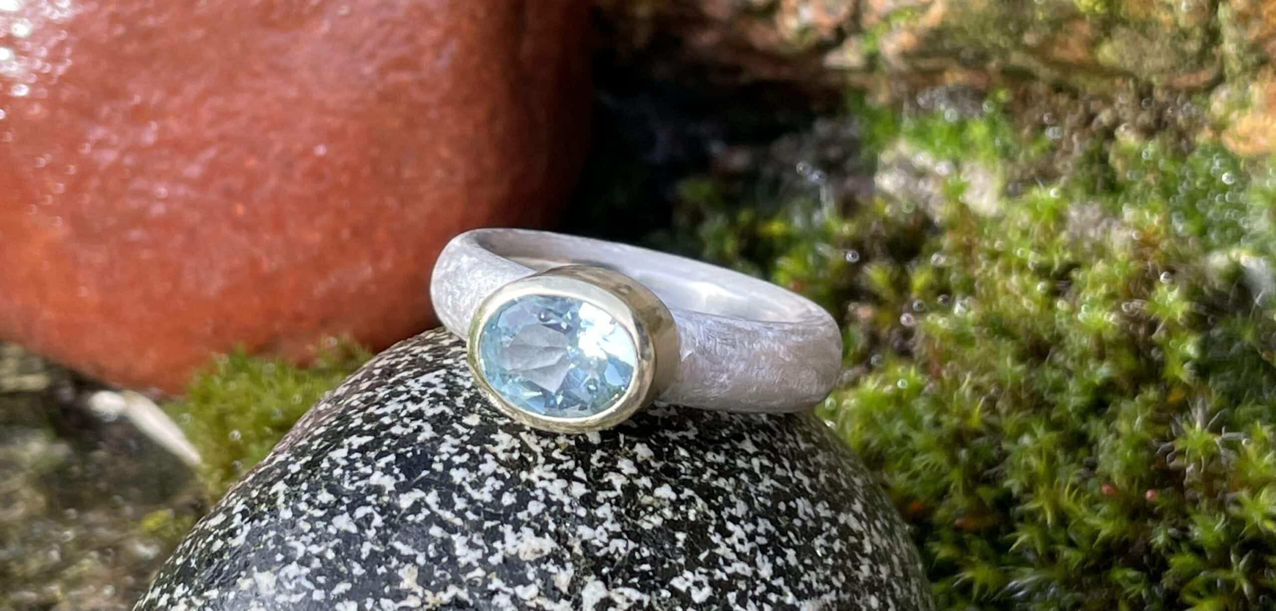 Edelstein Ring Topas sky blue 925 Silber 585 Gold handgefertigt – Bild 4