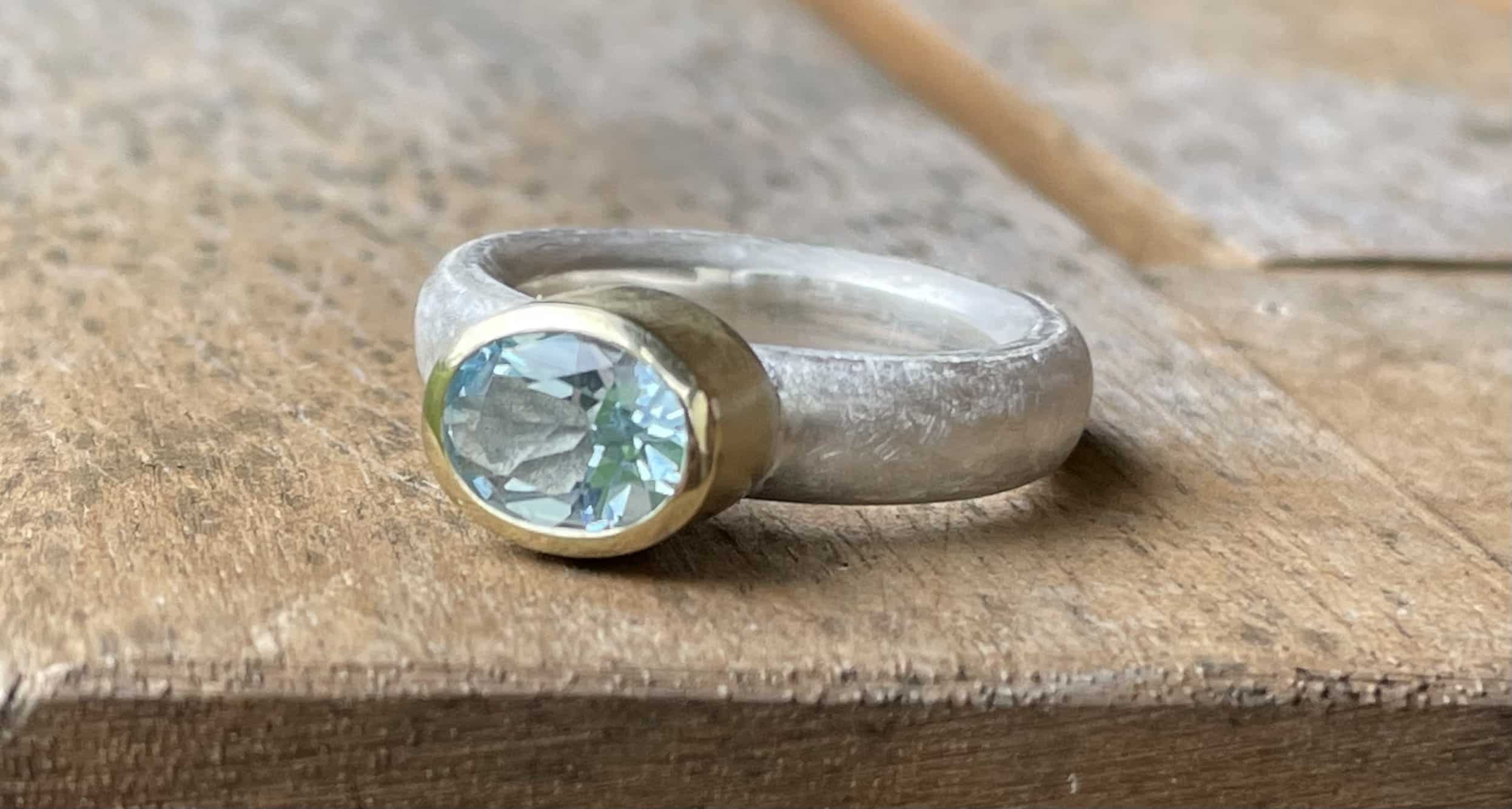 Edelstein Ring Topas sky blue 925 Silber 585 Gold handgefertigt