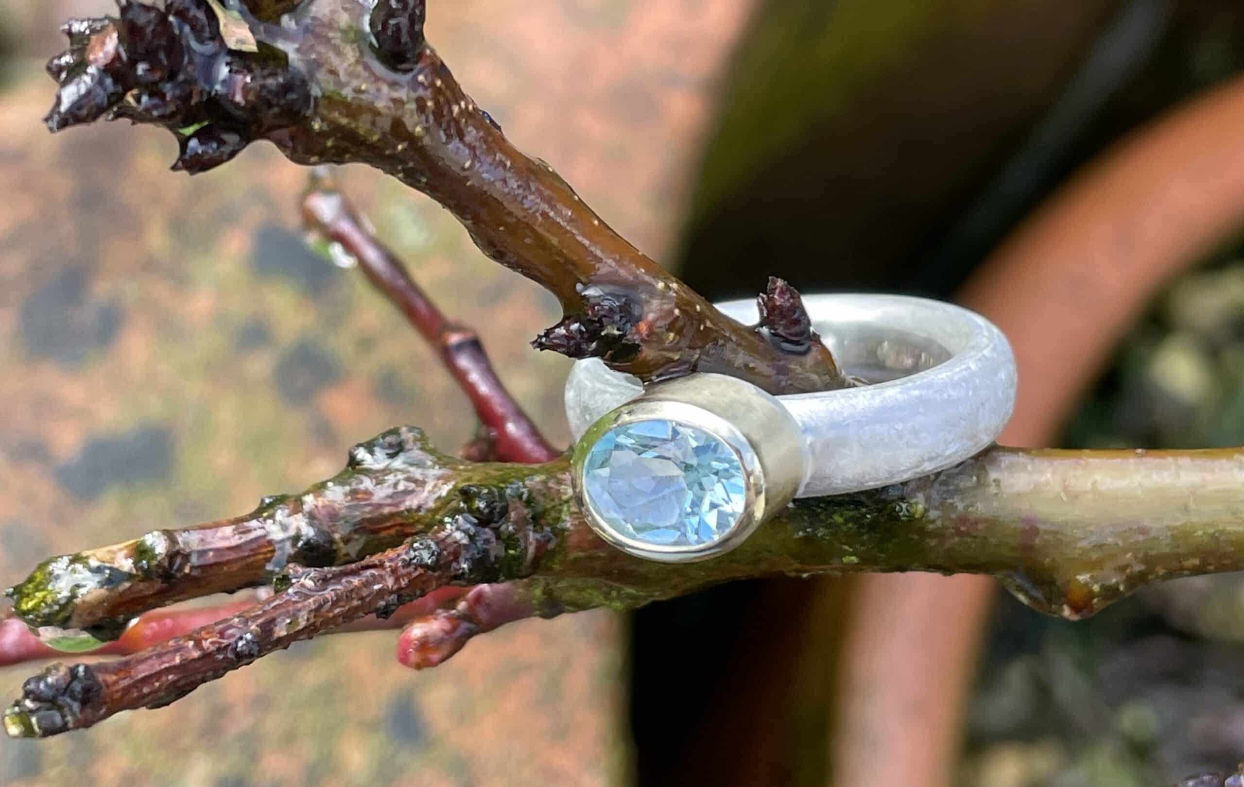 Edelstein Ring Topas sky blue 925 Silber 585 Gold handgefertigt – Bild 2