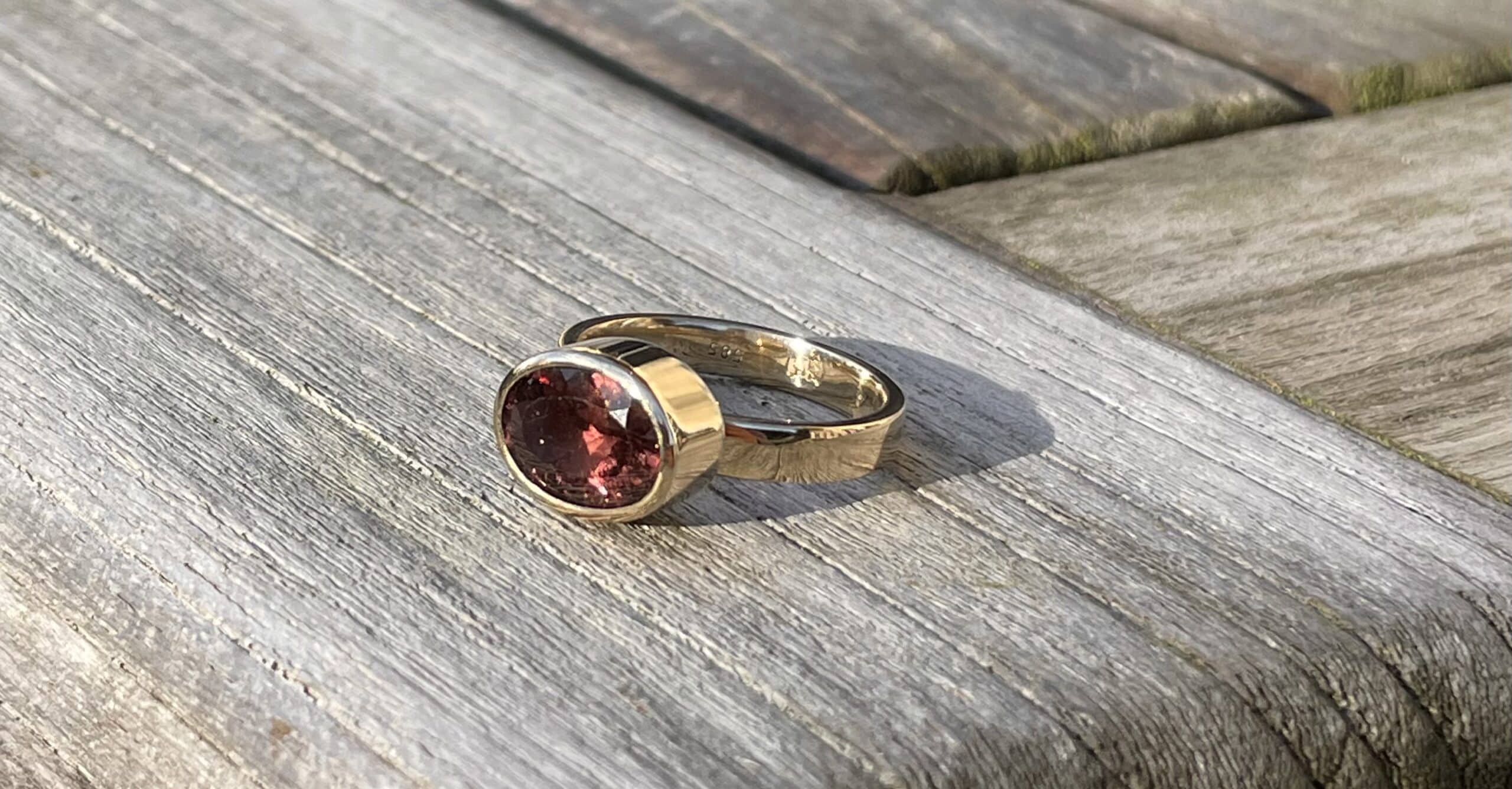 Edelstein Ring brauner Turmalin 585 Gold handgefertigt