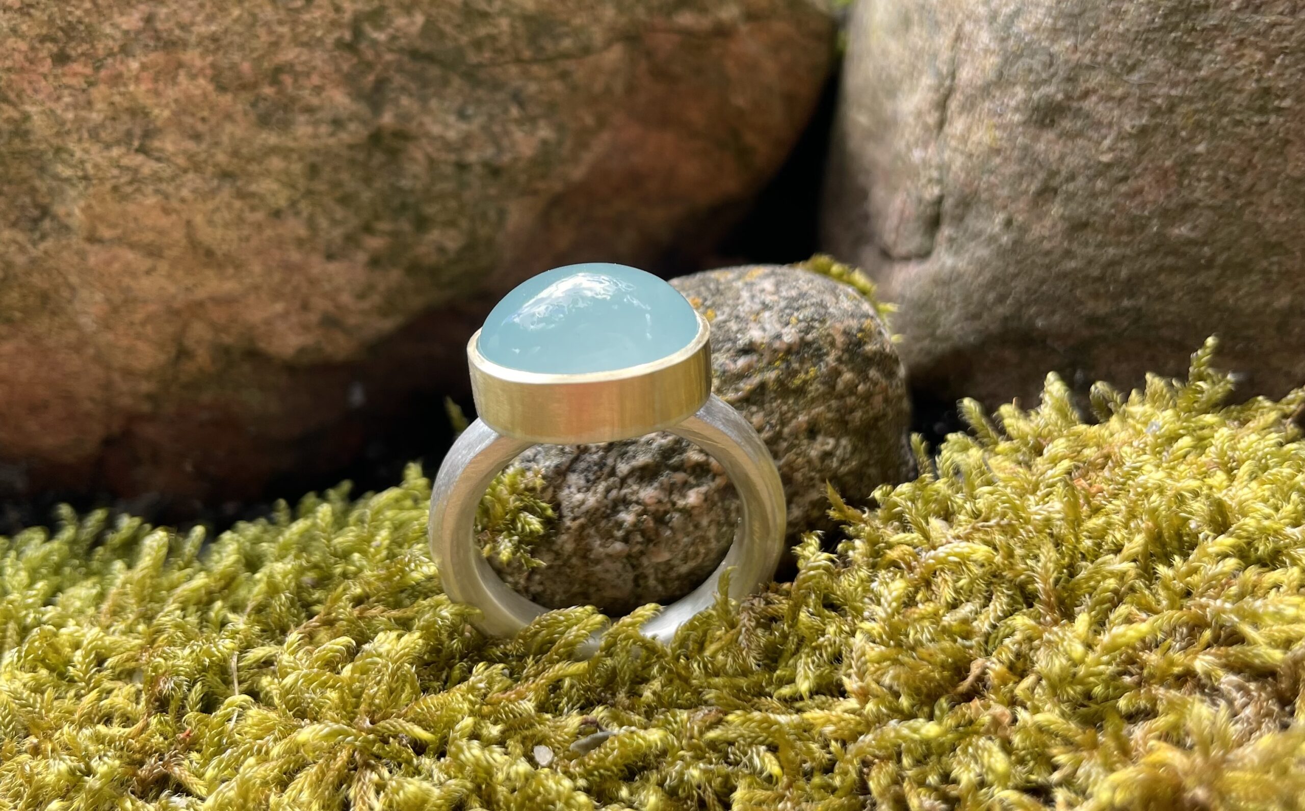 Edelstein Ring Aquamarin Cabochon 925 Silber/ 585 Gold handgefertigt – Bild 4