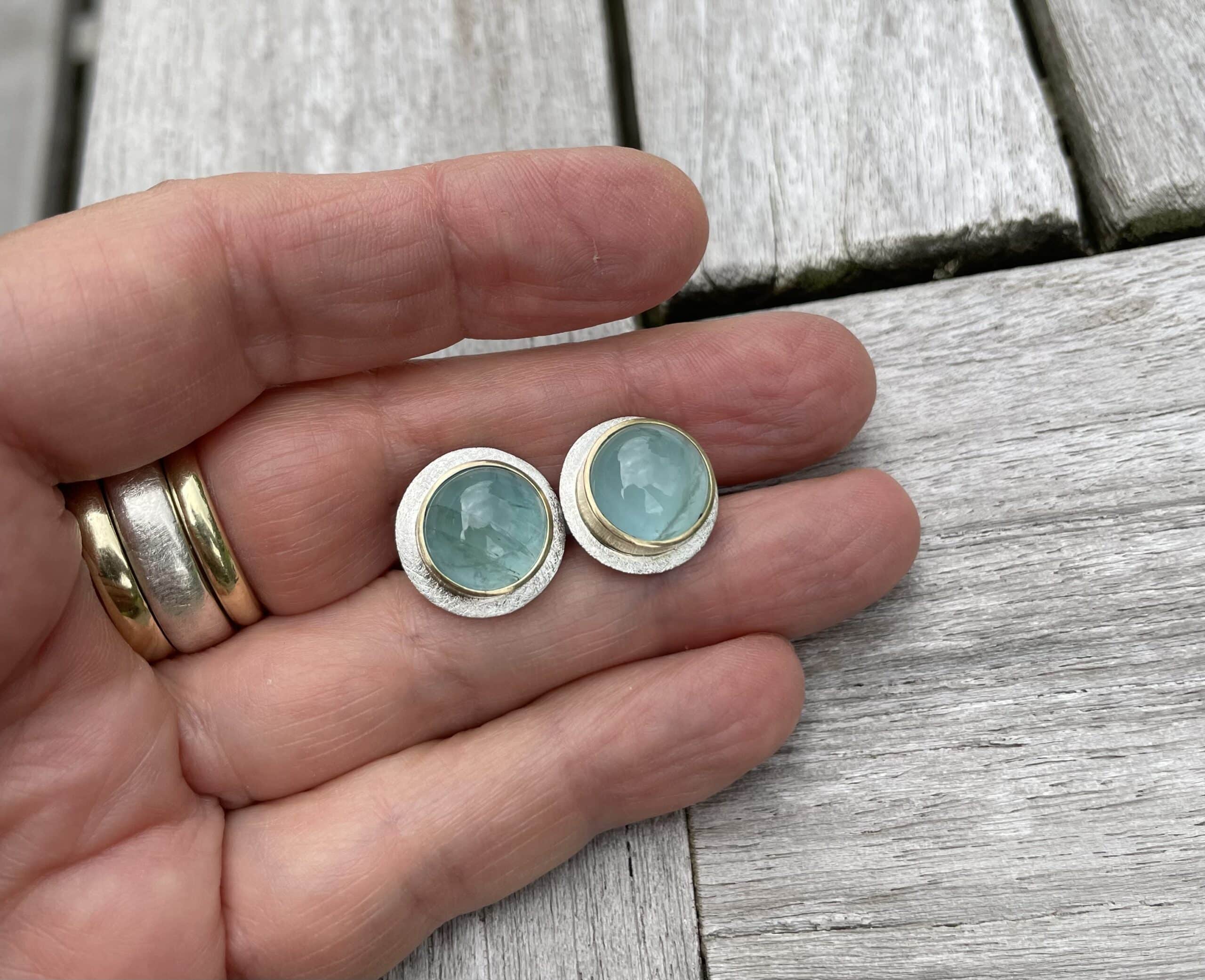 Edelstein Ohrschmuck runde Aquamarin Cabochon 925 Silber/ 585 Gold handgefertigt – Bild 3